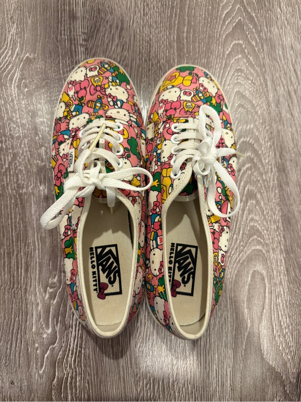 Vans Hello Kitty Multicolor Canvas Lace-Up Sneakers Wmns 7